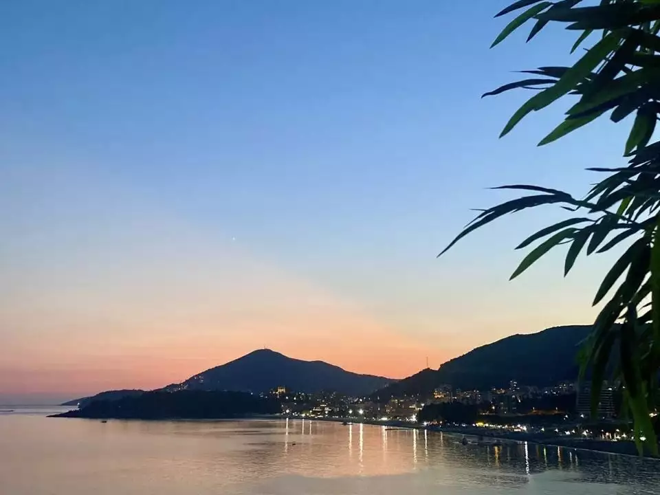Flat 85m² in Montenegro, Rafailovici. Priced at 320000€ rent photo-8