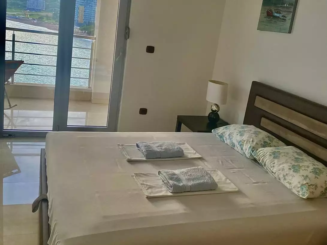 Flat 85m² in Montenegro, Rafailovici. Priced at 320000€ rent photo-15