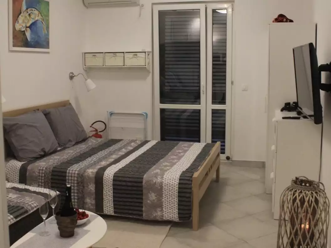 Flat 26m² in Montenegro, Rafailovici. Priced at 63000€ rent photo-5