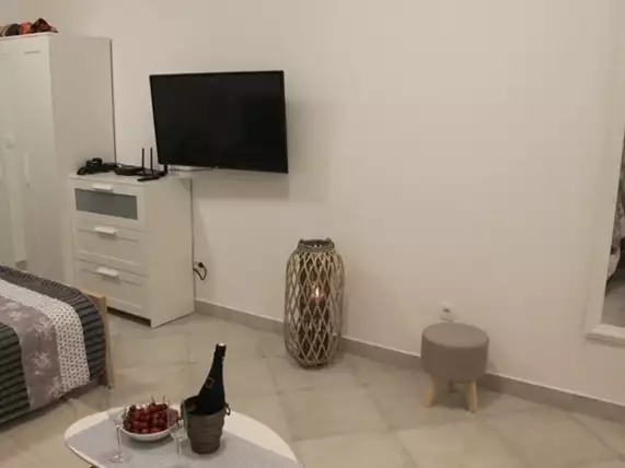 Flat 26m² in Montenegro, Rafailovici. Priced at 63000€ rent photo-8