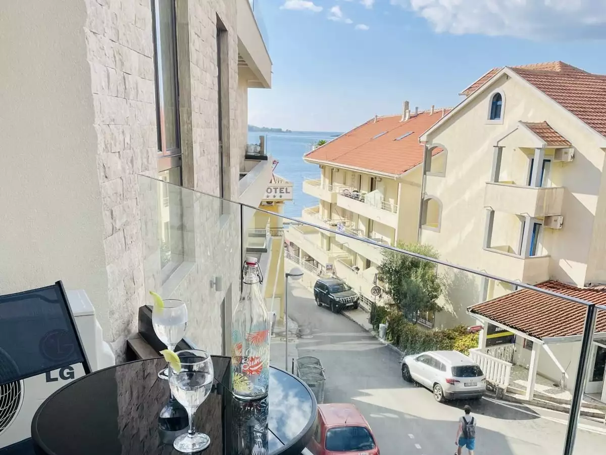 Flat 49m² in Montenegro, Rafailovici. Priced at 230000€ rent photo-6