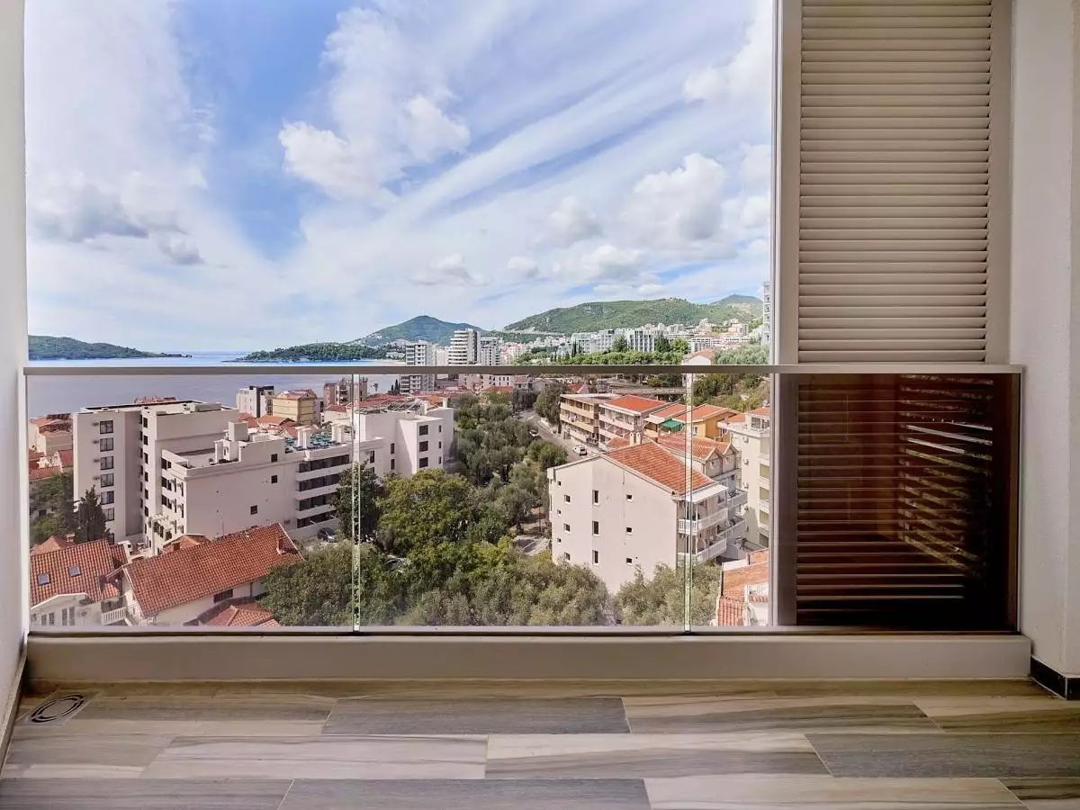 Flat 90m² in Montenegro, Rafailovici. Priced at 370000€ rent photo-27