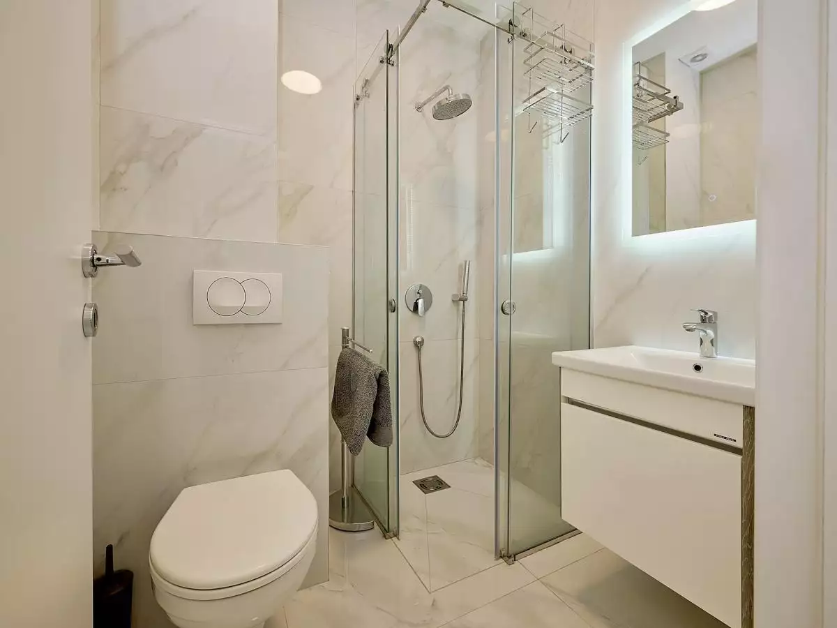 Flat 90m² in Montenegro, Rafailovici. Priced at 370000€ rent photo-35