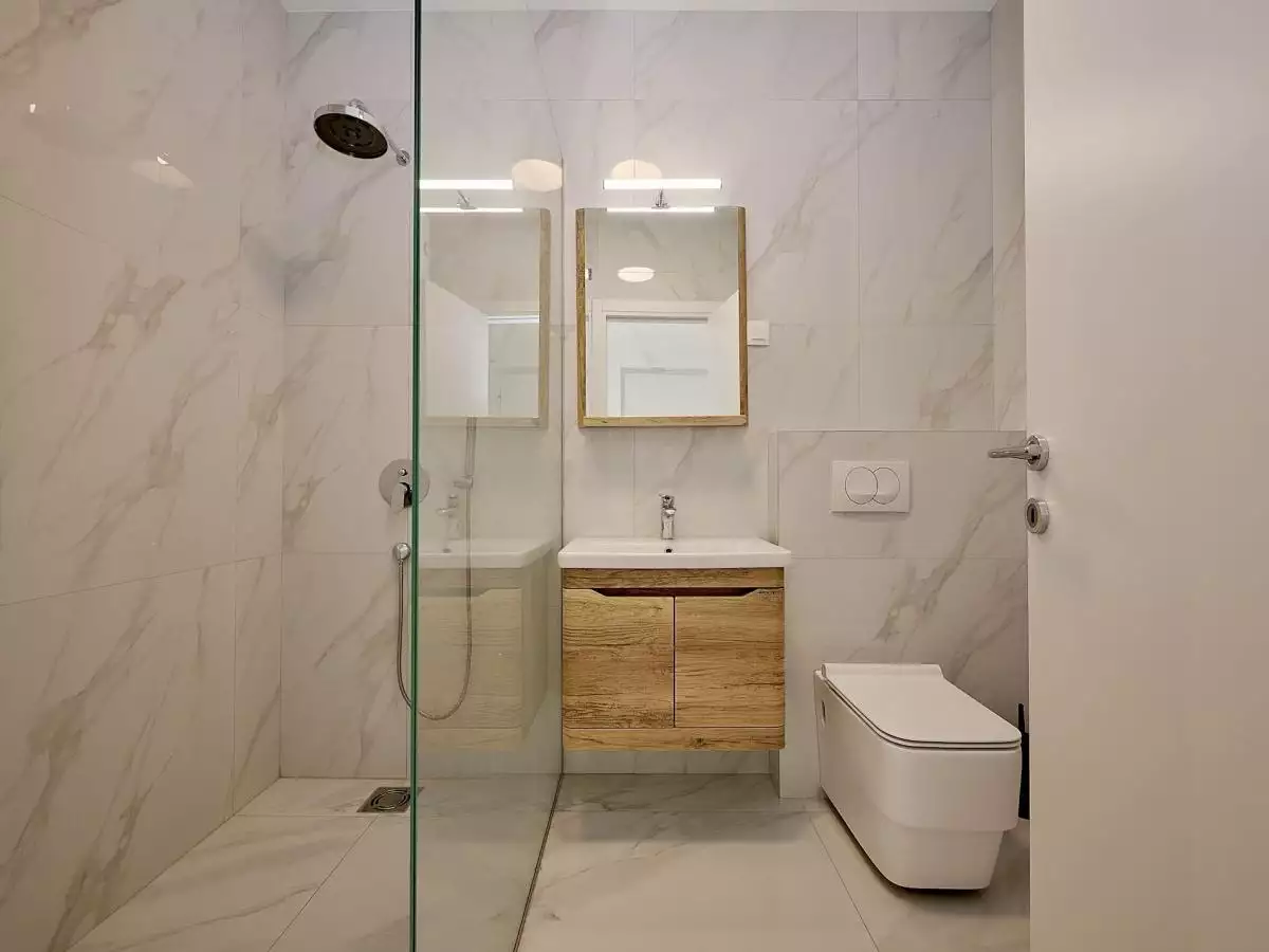 Flat 90m² in Montenegro, Rafailovici. Priced at 370000€ rent photo-41