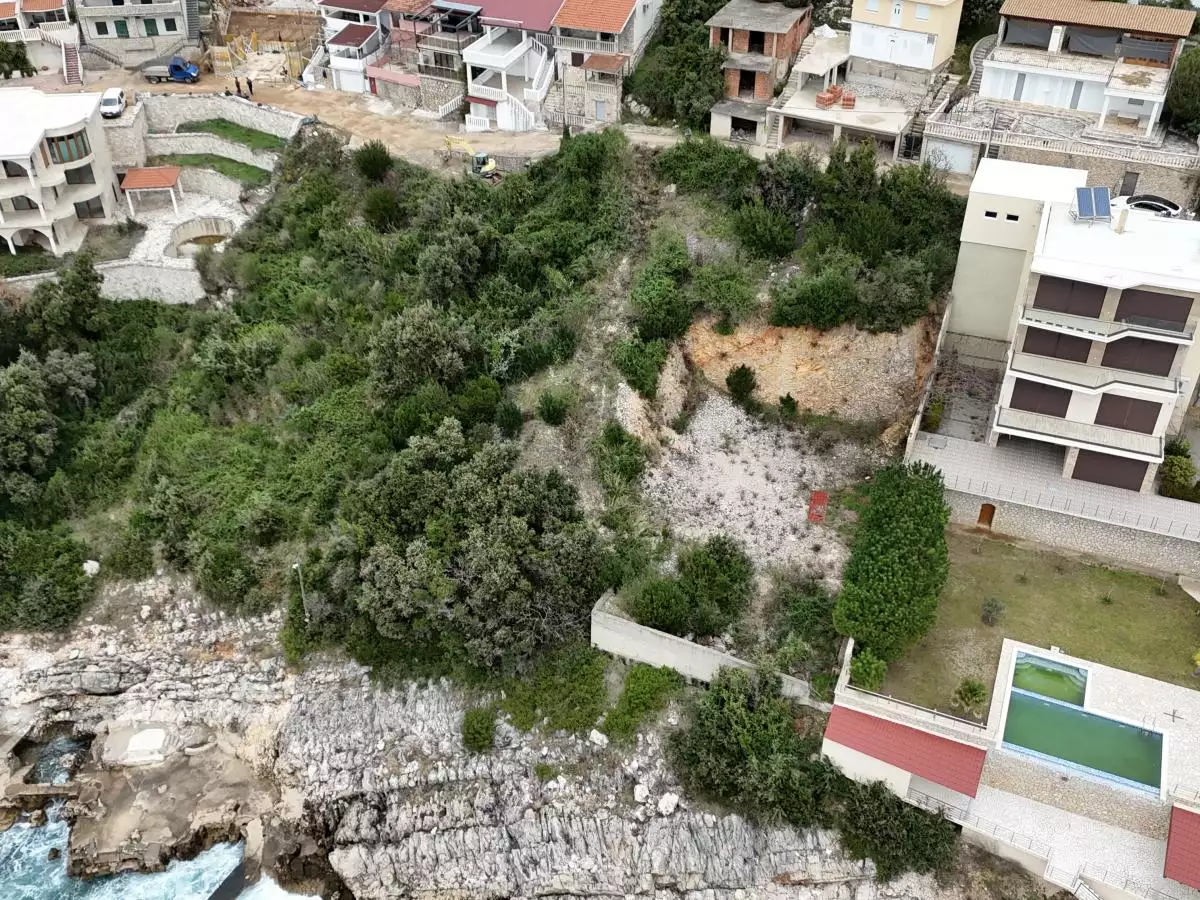 Land 1m² in Montenegro, Utjeha. Priced at 805000€ rent photo-2
