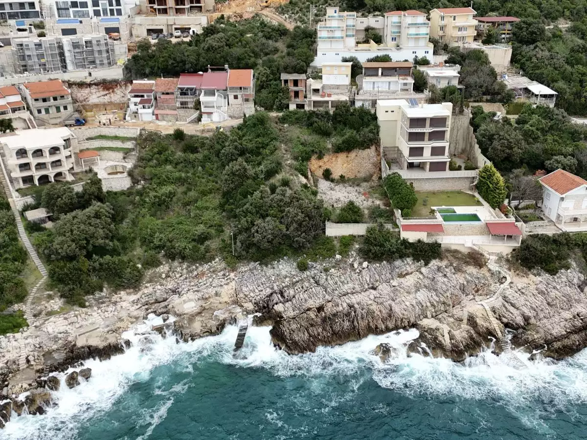 Land 1m² in Montenegro, Utjeha. Priced at 805000€ rent photo-7