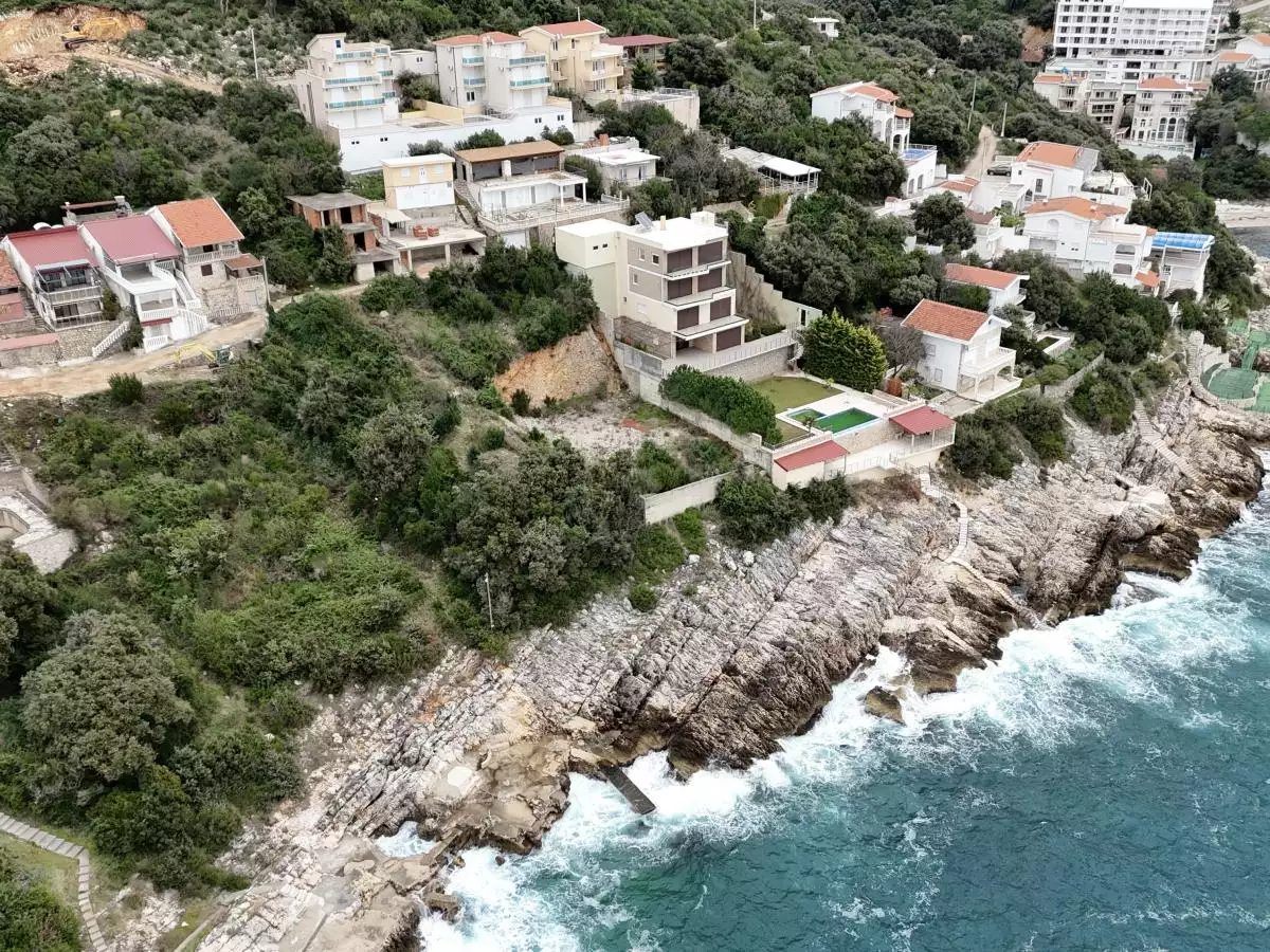 Land 1m² in Montenegro, Utjeha. Priced at 805000€ rent photo-8