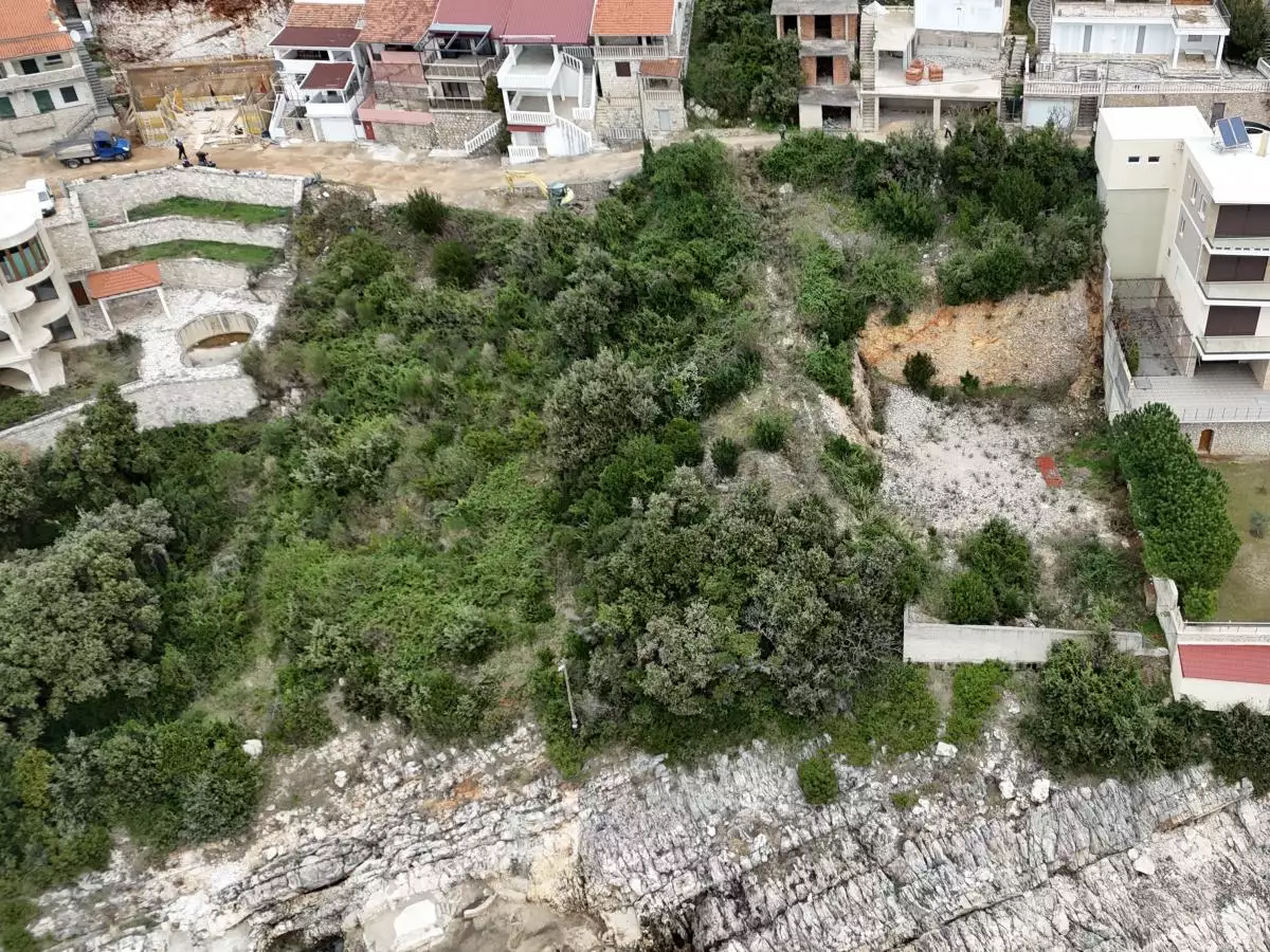 Land 1m² in Montenegro, Utjeha. Priced at 805000€ rent photo-11