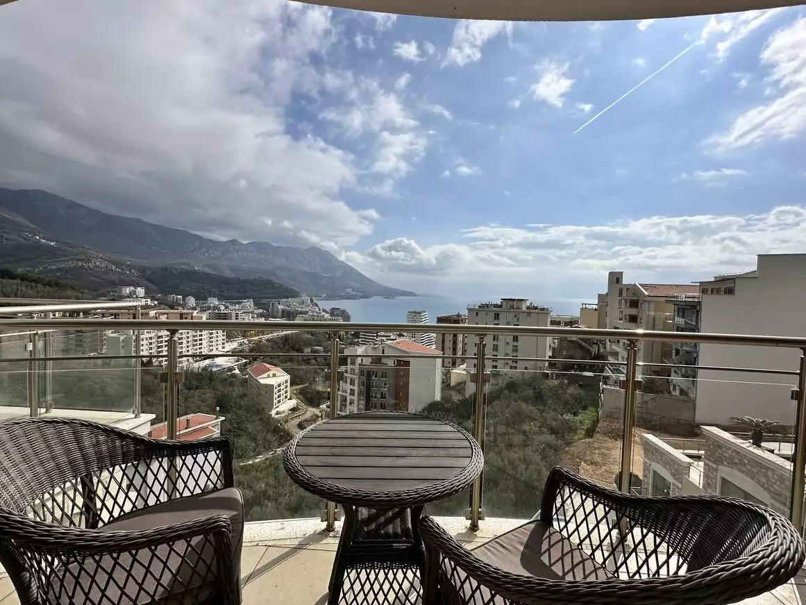 Flat 131m² in Montenegro, Becici. Priced at 429000€ rent photo-1