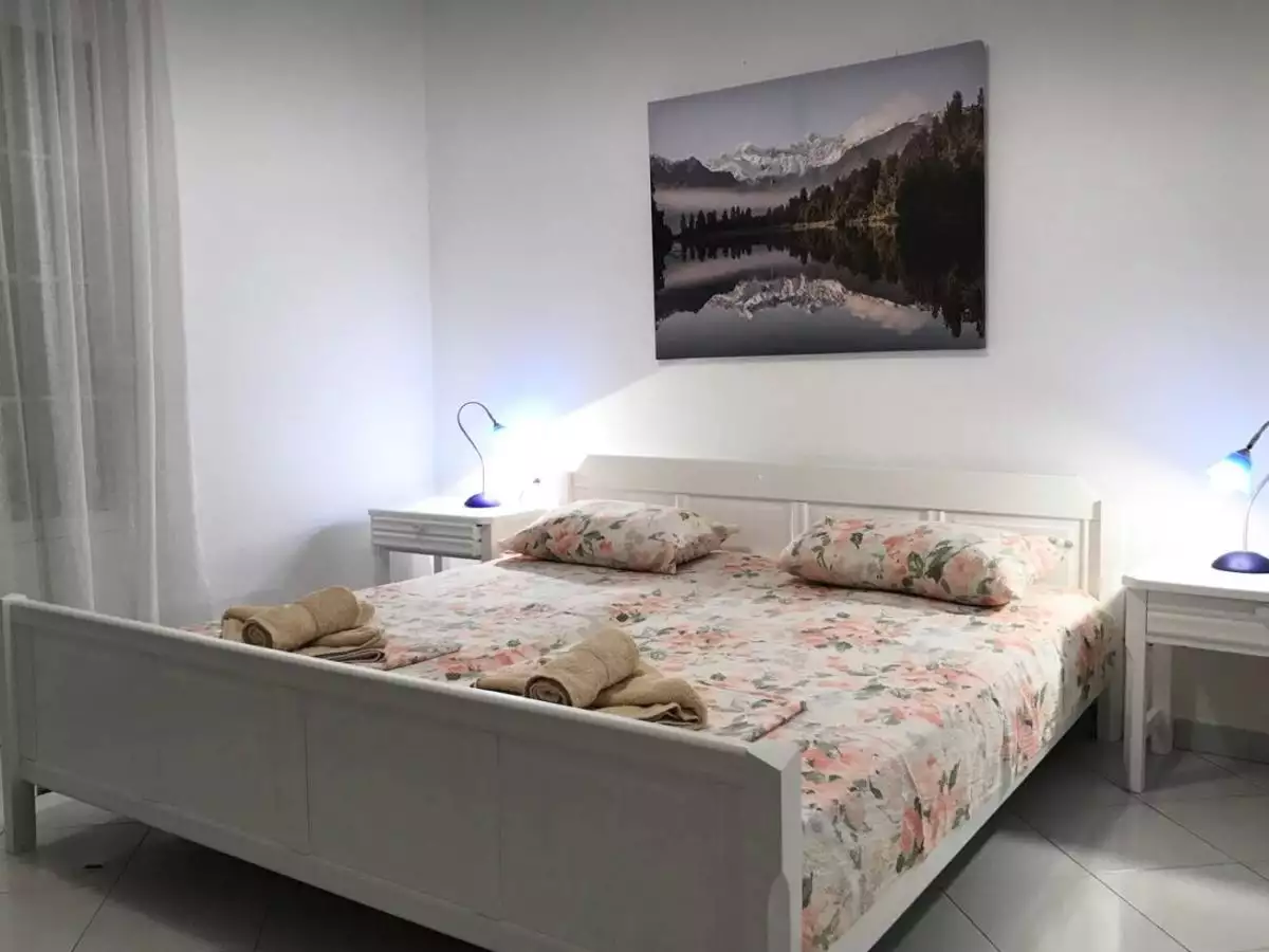 Flat 85m² in Montenegro, Sveti-Stefan. Priced at 355000€ rent photo-5