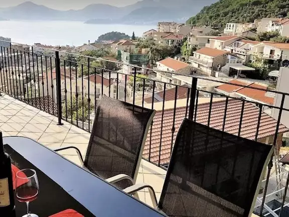 Flat 85m² in Montenegro, Sveti-Stefan. Priced at 355000€ rent photo-14