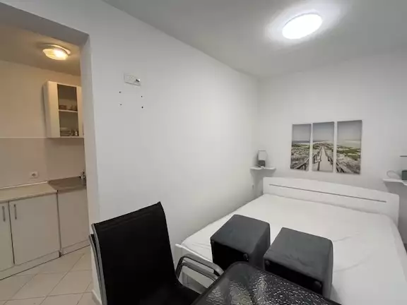 Flat 85m² in Montenegro, Sveti-Stefan. Priced at 355000€ rent photo-23