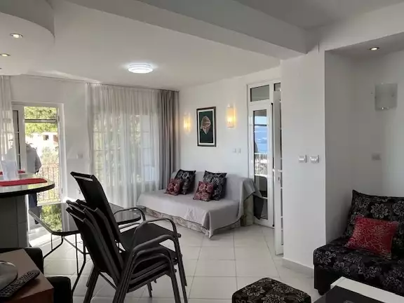 Flat 85m² in Montenegro, Sveti-Stefan. Priced at 355000€ rent photo-26