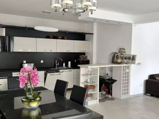 House 400m² in Montenegro, Hladna-Uvala. Priced at 475000€ rent photo-1