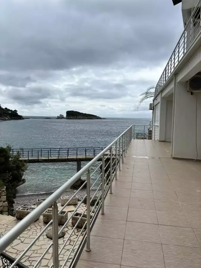 House 400m² in Montenegro, Hladna-Uvala. Priced at 475000€ rent photo-4