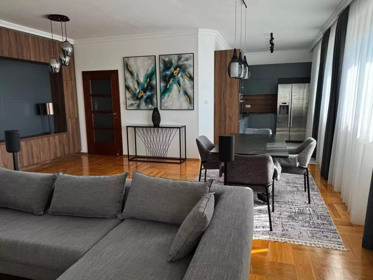 Flat 107m² in Italy, Barga. Priced at 280000€ rent photo-12