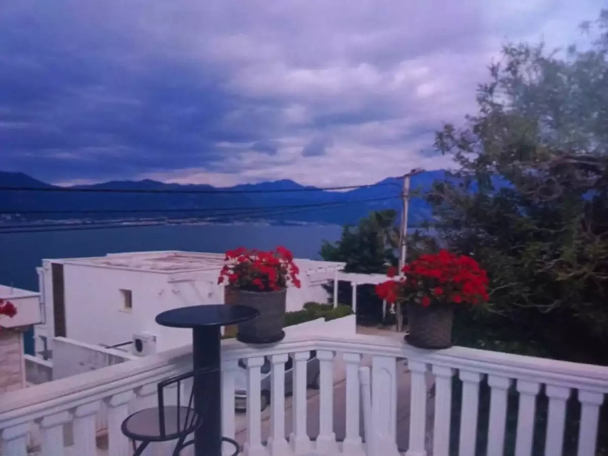 House 280m² in Montenegro, Krasici. Priced at 305000€ rent photo-11