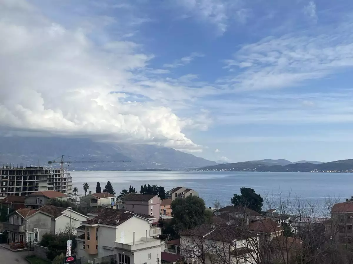 Flat 40m² in Montenegro, Baosici. Priced at 98000€ rent photo-2