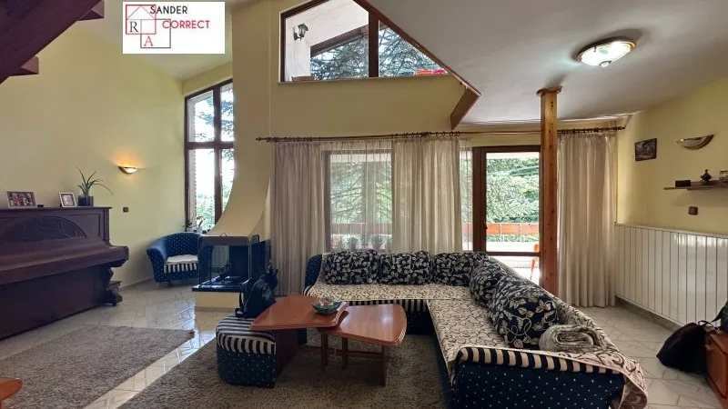 House 300m² in Bulgaria, Sofia. Priced at 425784£ rent photo-5