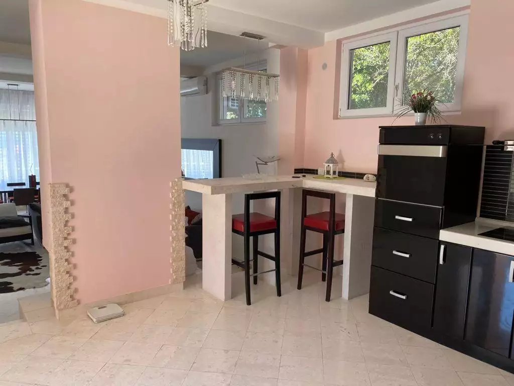 House 276m² in Montenegro, Utjeha. Priced at 520000€ rent photo-19