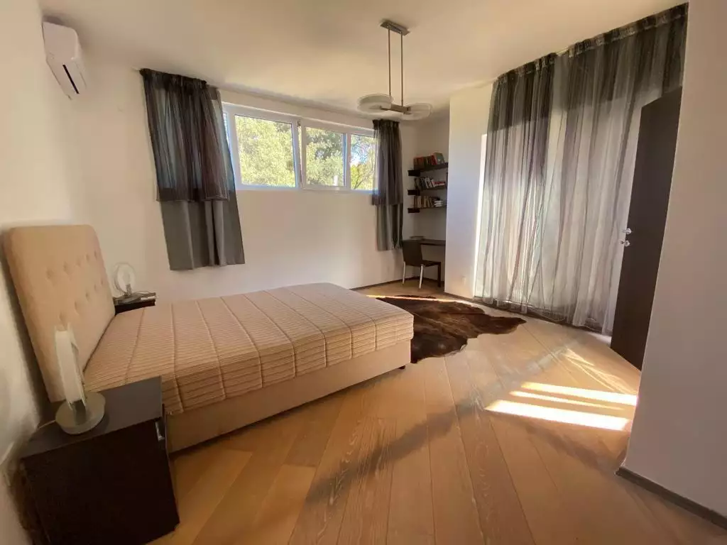 House 276m² in Montenegro, Utjeha. Priced at 520000€ rent photo-39