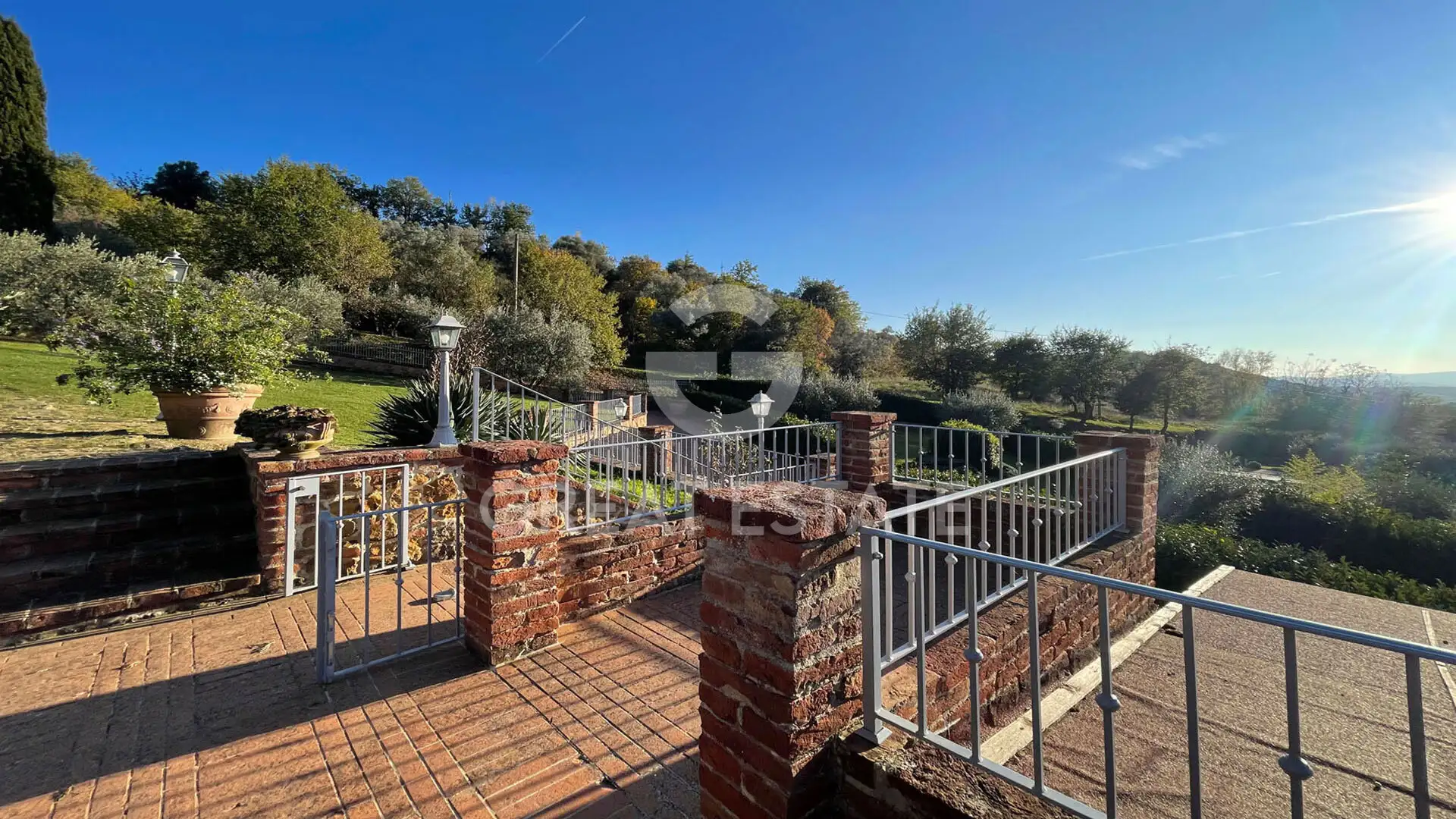 House 243m² in Italy, Siena. Priced at 1450000€ rent photo-10
