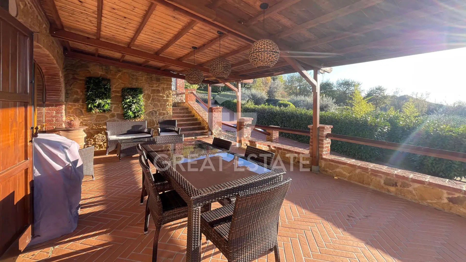 House 243m² in Italy, Siena. Priced at 1450000€ rent photo-11