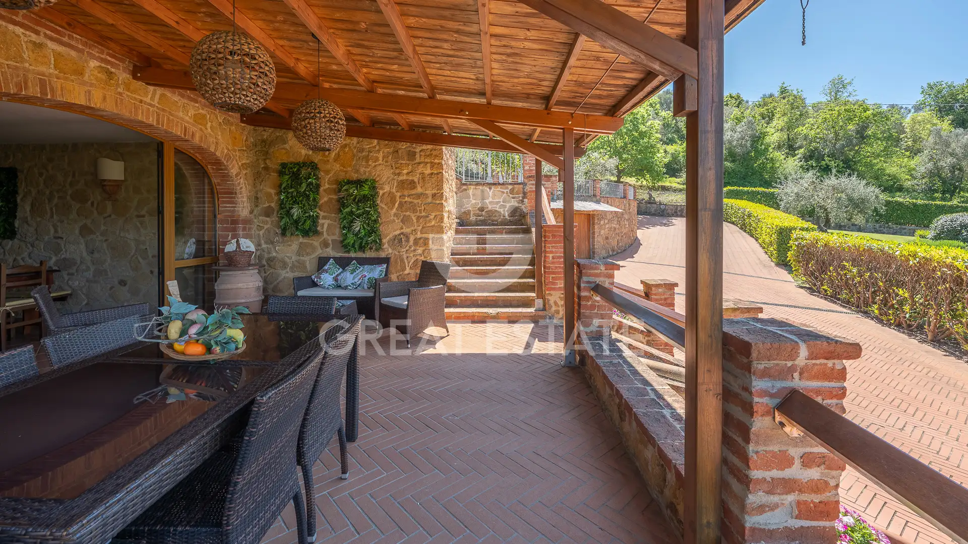 House 243m² in Italy, Siena. Priced at 1450000€ rent photo-9