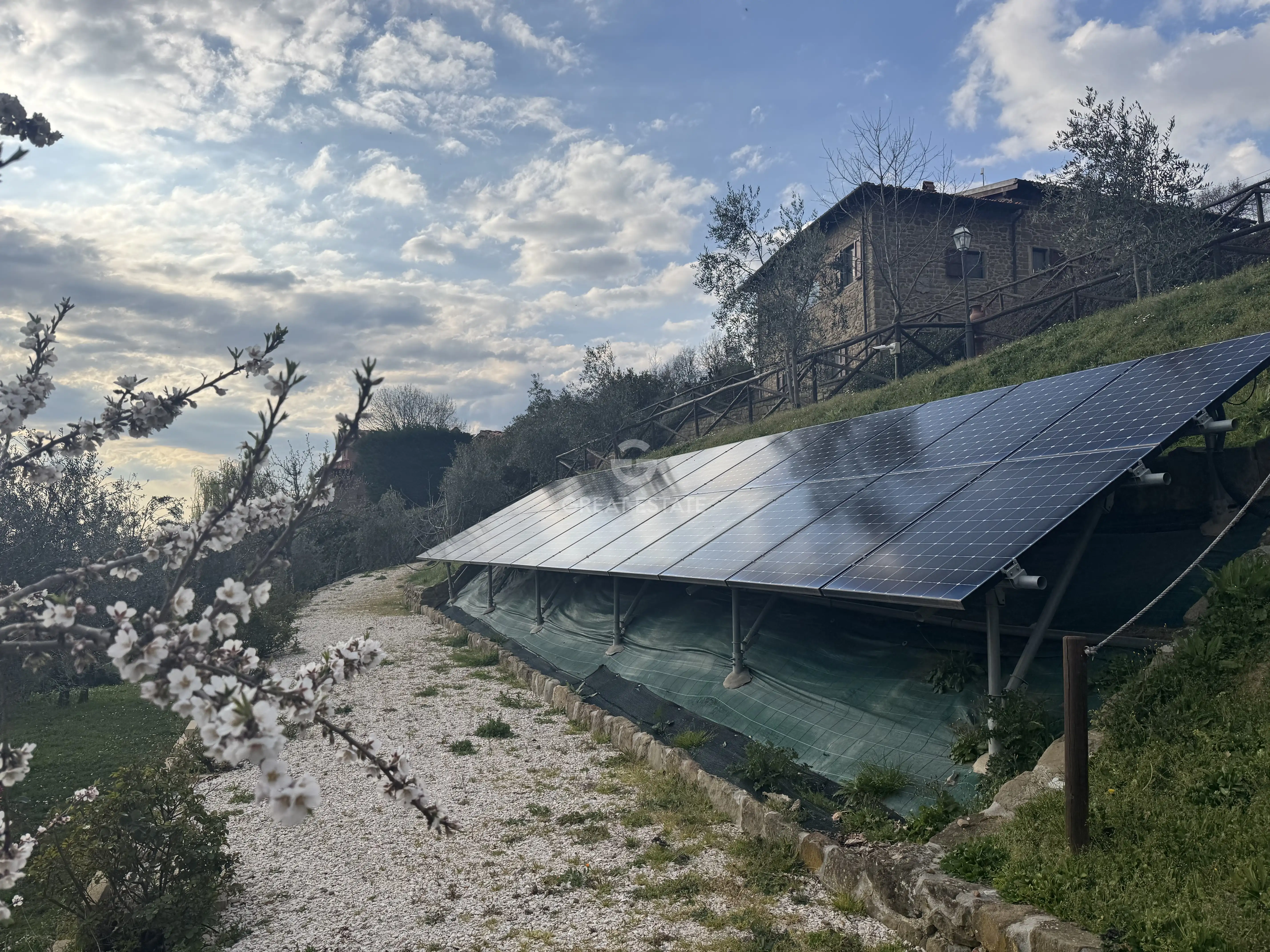 House 432m² in Italy, Florence. Priced at 1400000€ rent photo-13