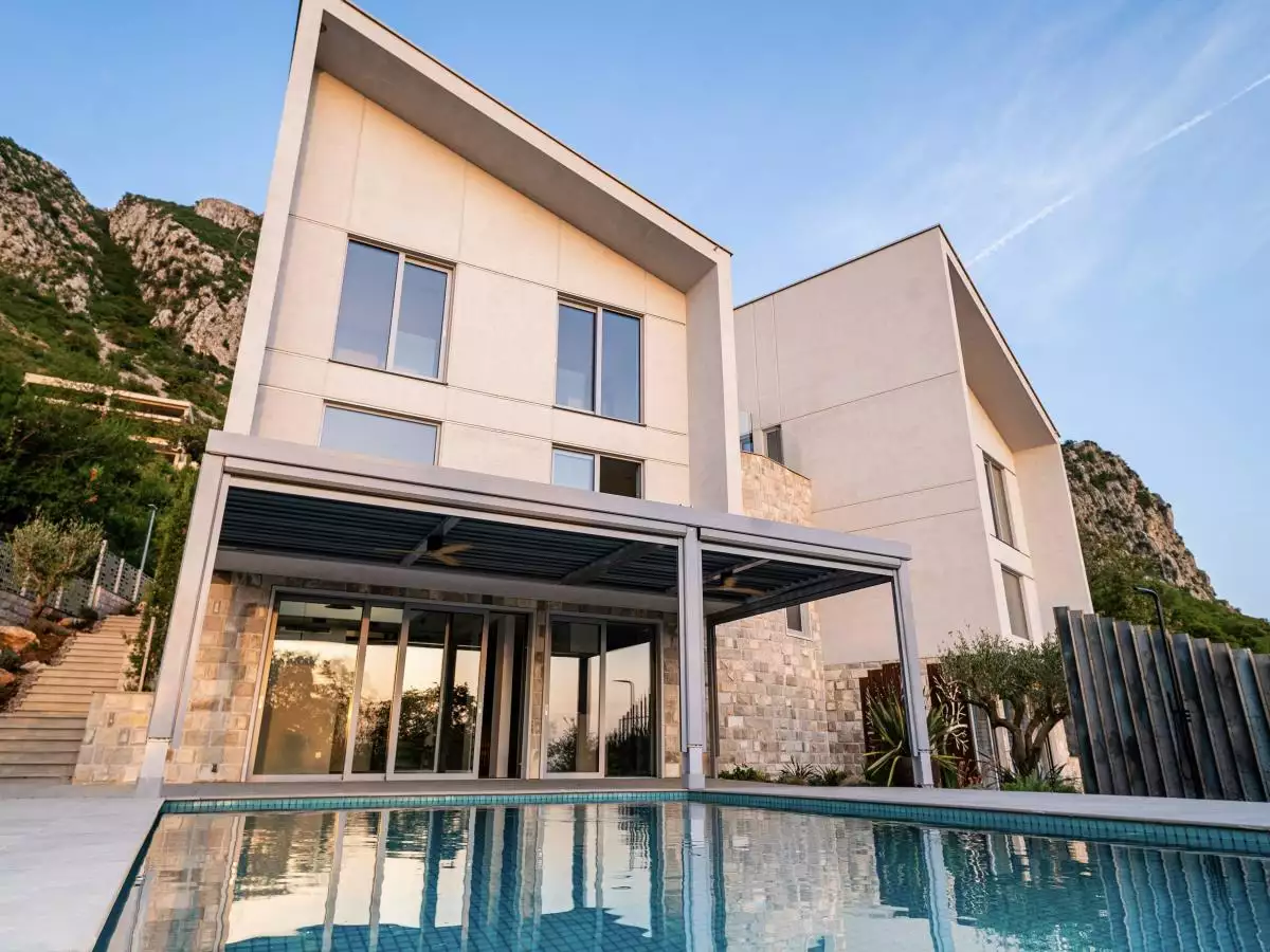 House 227m² in Montenegro, Blizikuce. Priced at 850000€ rent photo-58