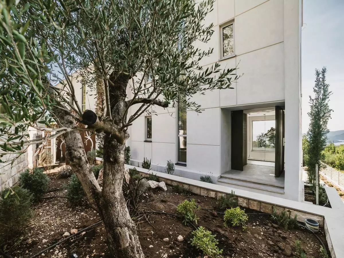 House 227m² in Montenegro, Blizikuce. Priced at 850000€ rent photo-63