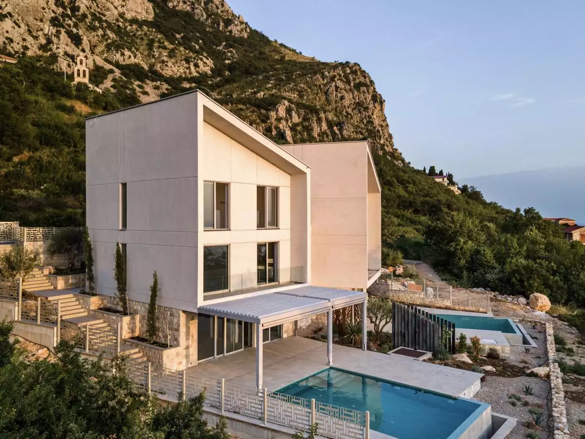 House 227m² in Montenegro, Blizikuce. Priced at 850000€ rent photo-66