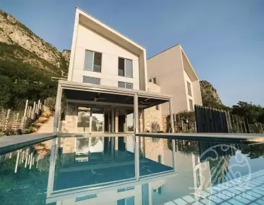 Buy in Montenegro for 850000€