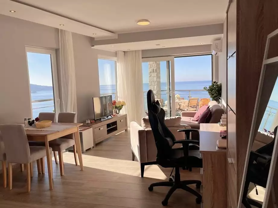 Flat 53m² in Montenegro, Becici. Priced at 220000€ rent photo-13