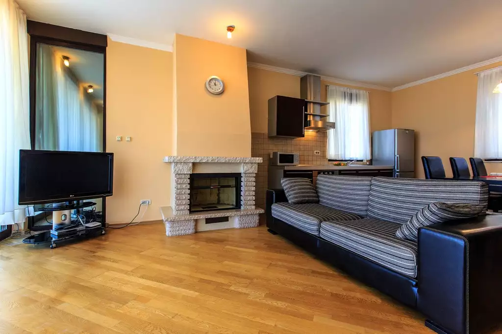 Villa 340m² in Montenegro, Blizikuce. Priced at 735000€ rent photo-8
