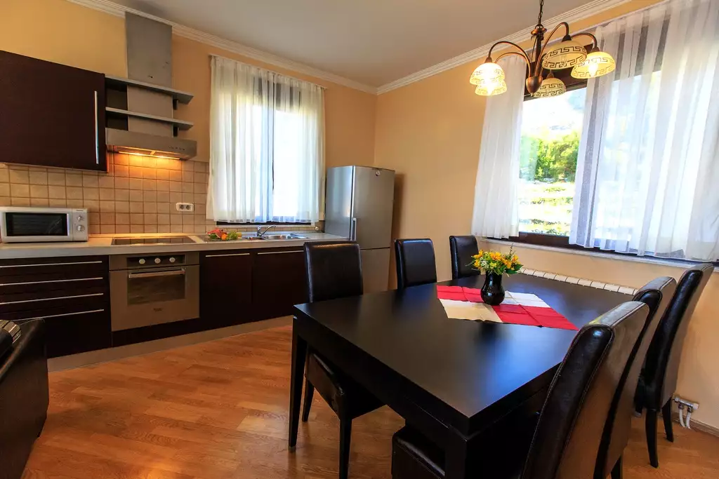 Villa 340m² in Montenegro, Blizikuce. Priced at 735000€ rent photo-10