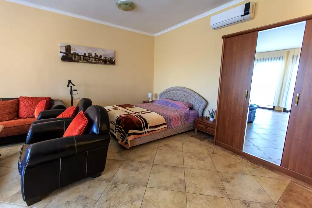 Villa 340m² in Montenegro, Blizikuce. Priced at 735000€ rent photo-33