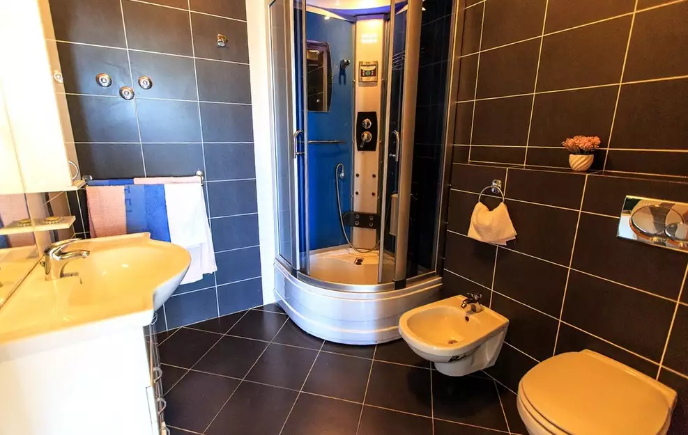 Villa 340m² in Montenegro, Blizikuce. Priced at 735000€ rent photo-40