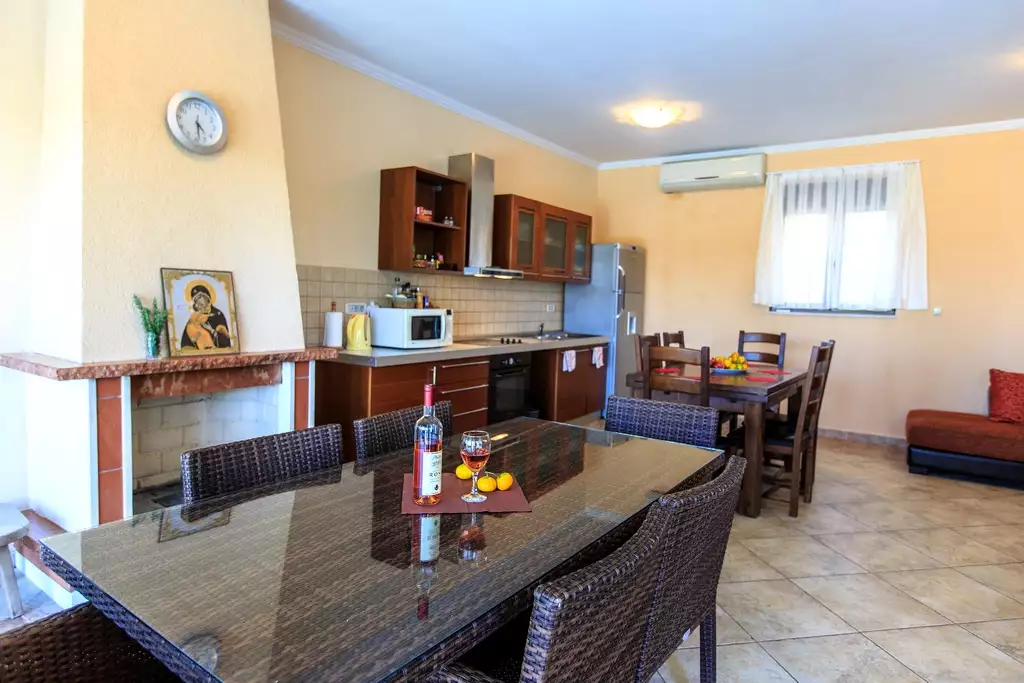 Villa 340m² in Montenegro, Blizikuce. Priced at 735000€ rent photo-44