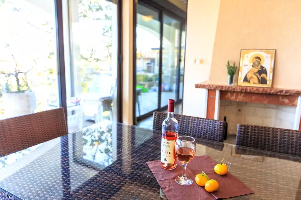 Villa 340m² in Montenegro, Blizikuce. Priced at 735000€ rent photo-45