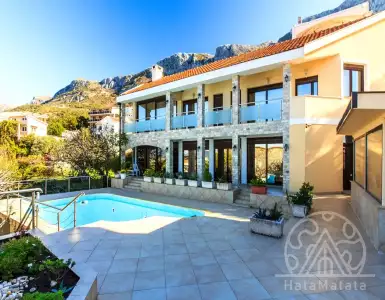 Buy in Montenegro for 735000€