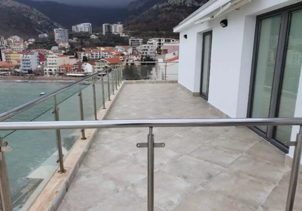 Flat 180m² in Montenegro, Rafailovici. Priced at 504000€ rent photo-18