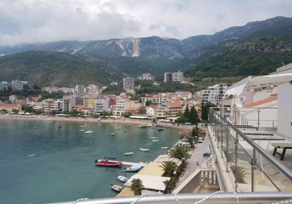 Flat 180m² in Montenegro, Rafailovici. Priced at 504000€ rent photo-19