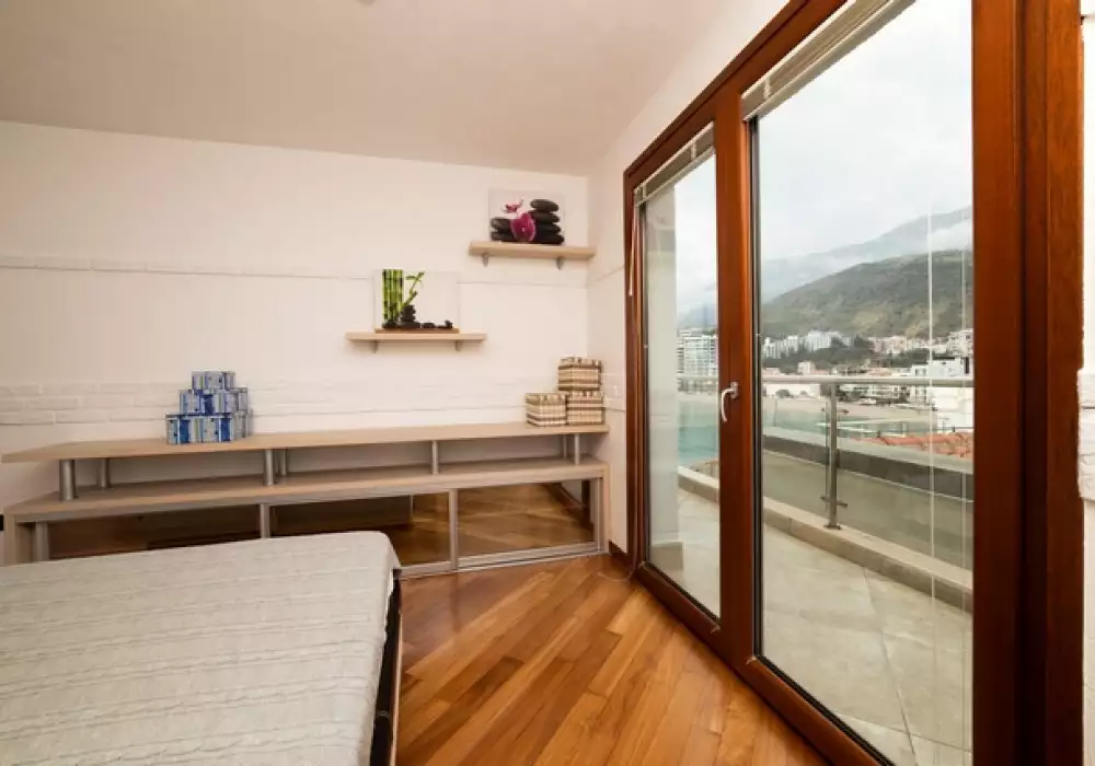 Flat 180m² in Montenegro, Rafailovici. Priced at 504000€ rent photo-20