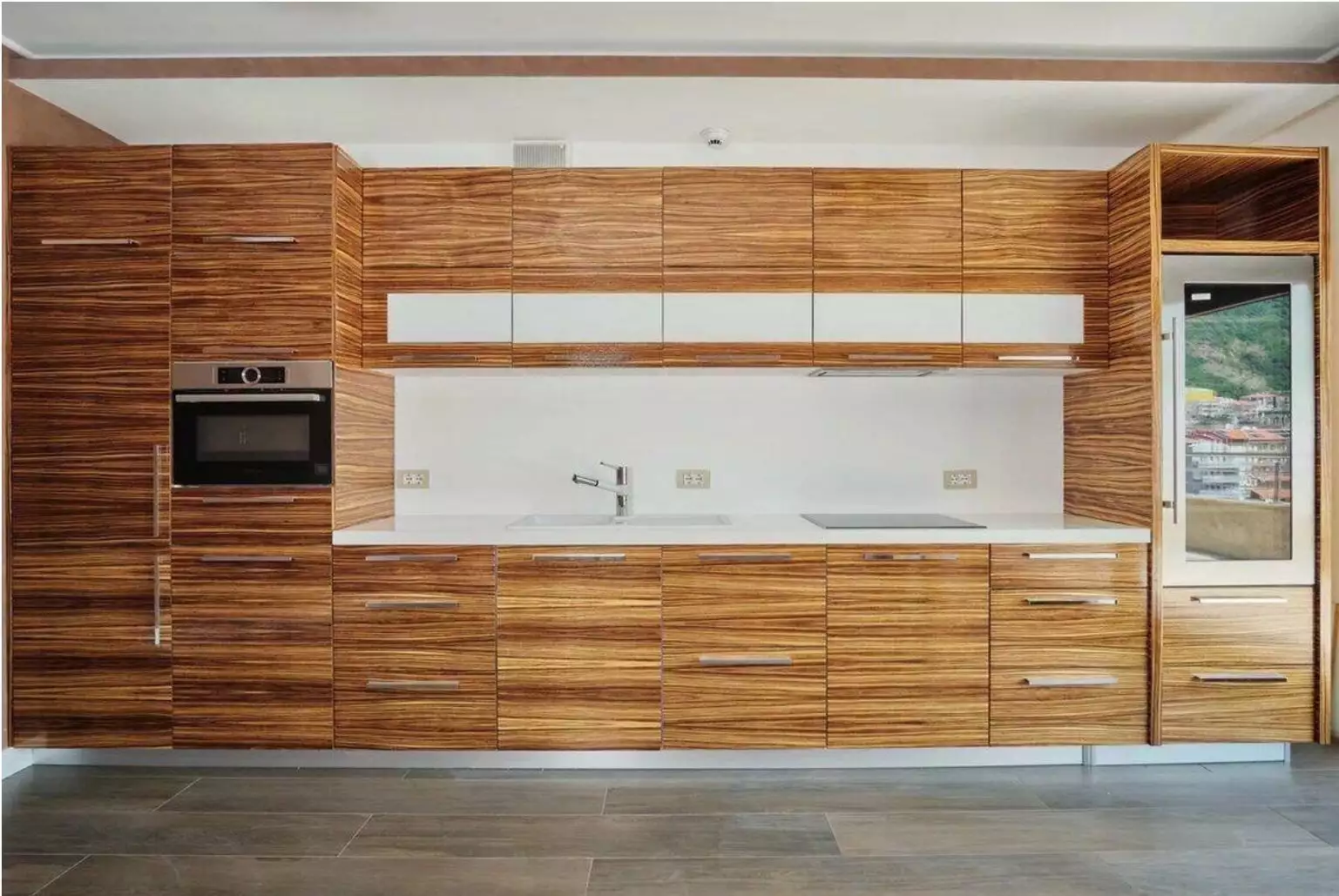 Flat 350m² in Montenegro, Rafailovici. Priced at 850000€ rent photo-3