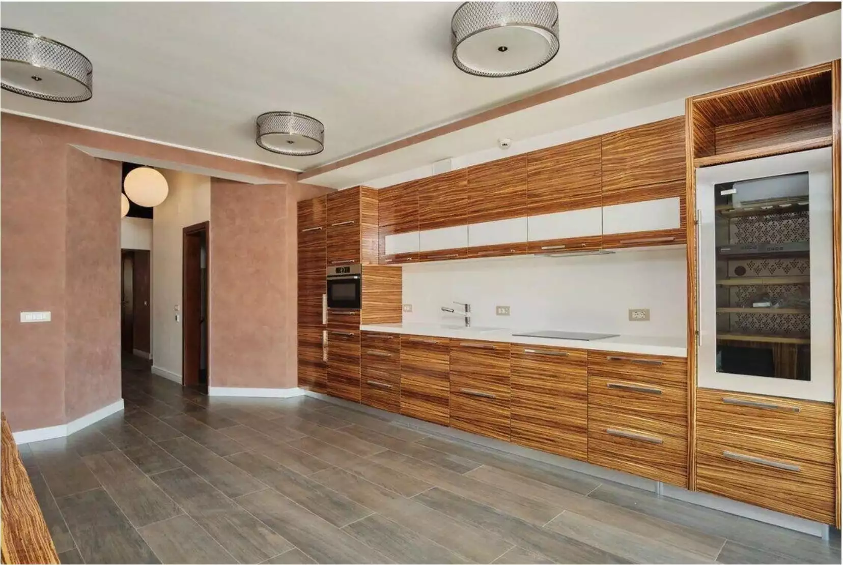 Flat 350m² in Montenegro, Rafailovici. Priced at 850000€ rent photo-4