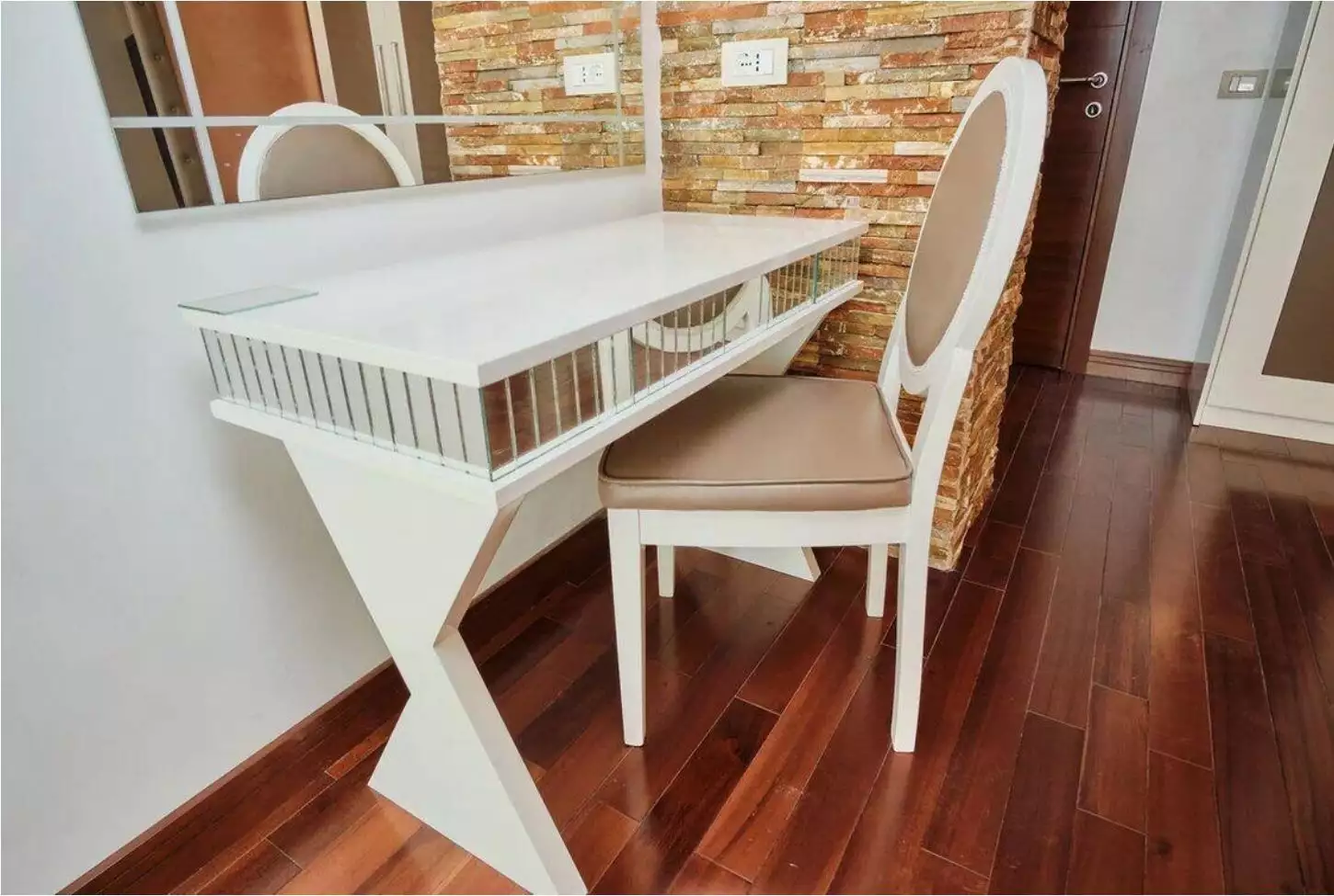 Flat 350m² in Montenegro, Rafailovici. Priced at 850000€ rent photo-21