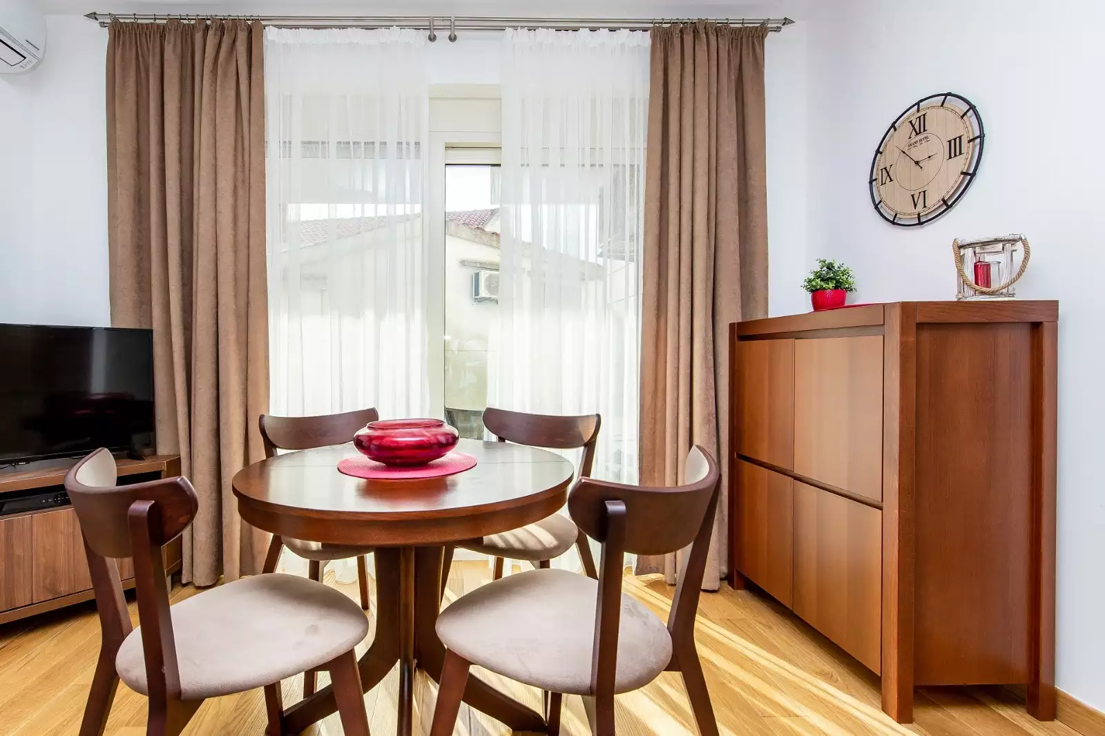 Flat 44m² in Montenegro, Rafailovici. Priced at 150000€ rent photo-10