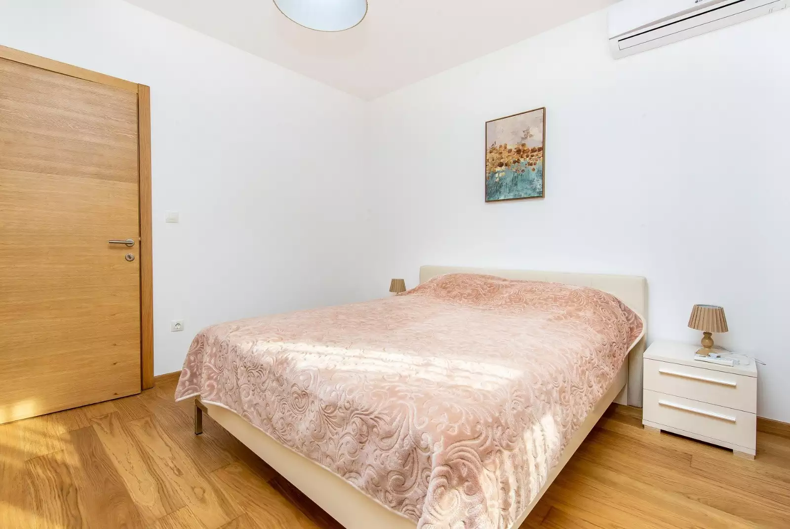 Flat 44m² in Montenegro, Rafailovici. Priced at 150000€ rent photo-11