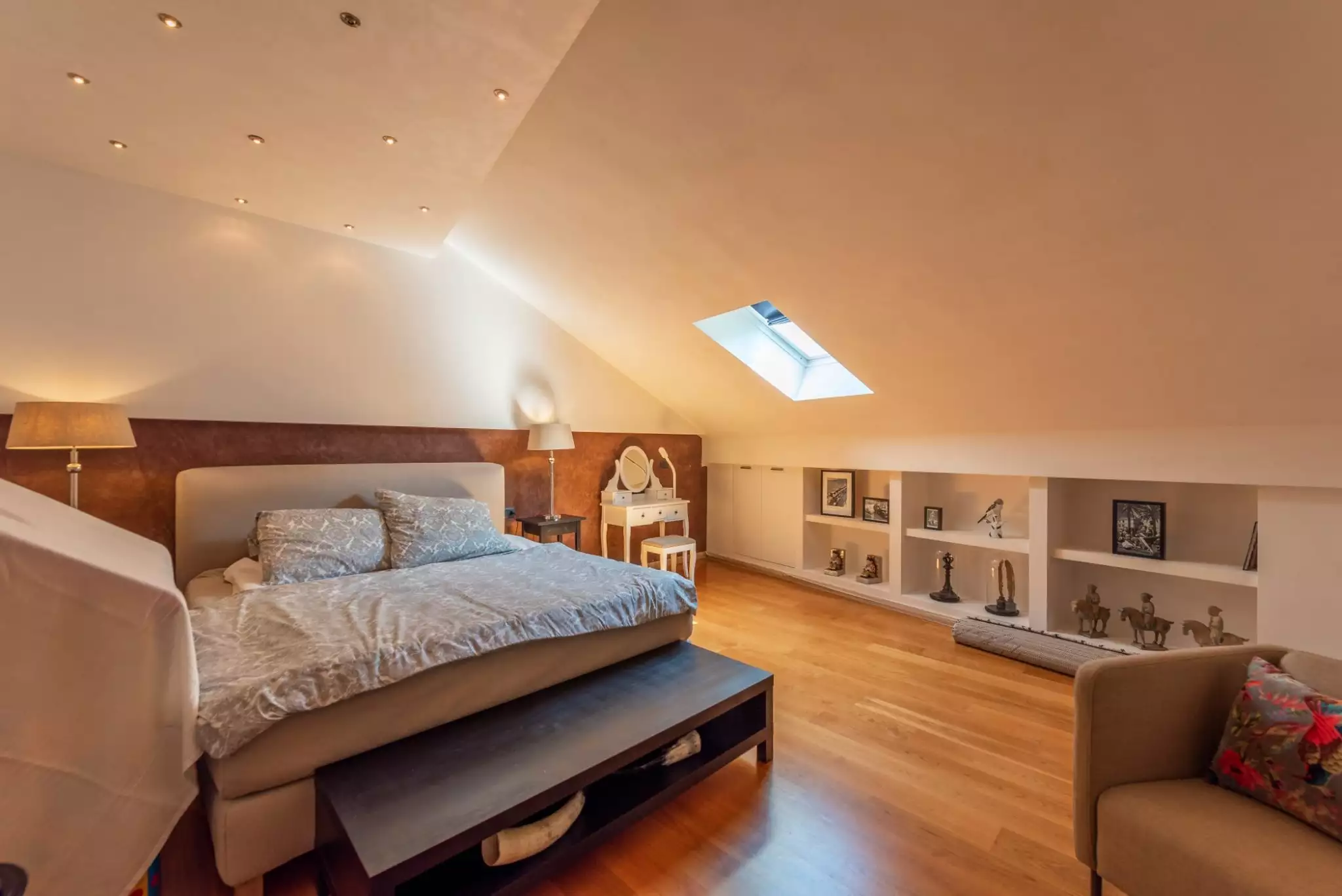 Flat 230m² in Montenegro, Rafailovici. Priced at 475000€ rent photo-13
